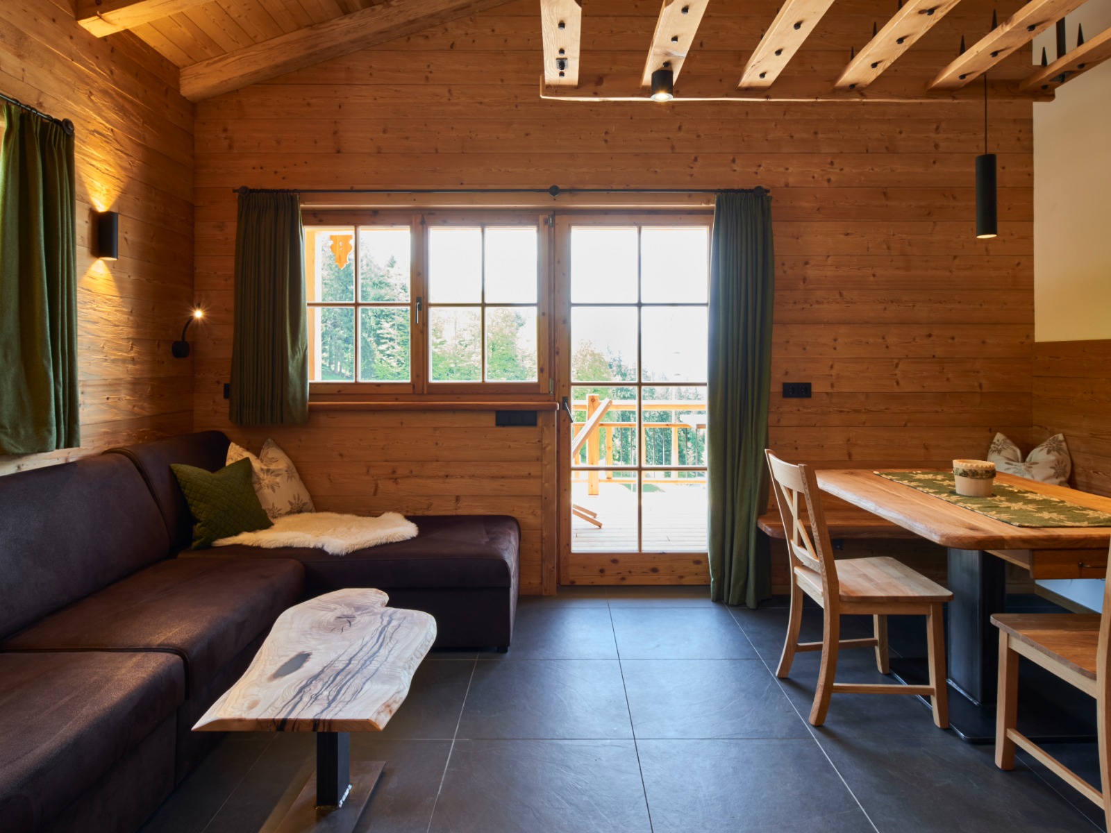 Wand- und Deckenverkleidung Thermofichte gehackt, N+F, 19x196x4800mm