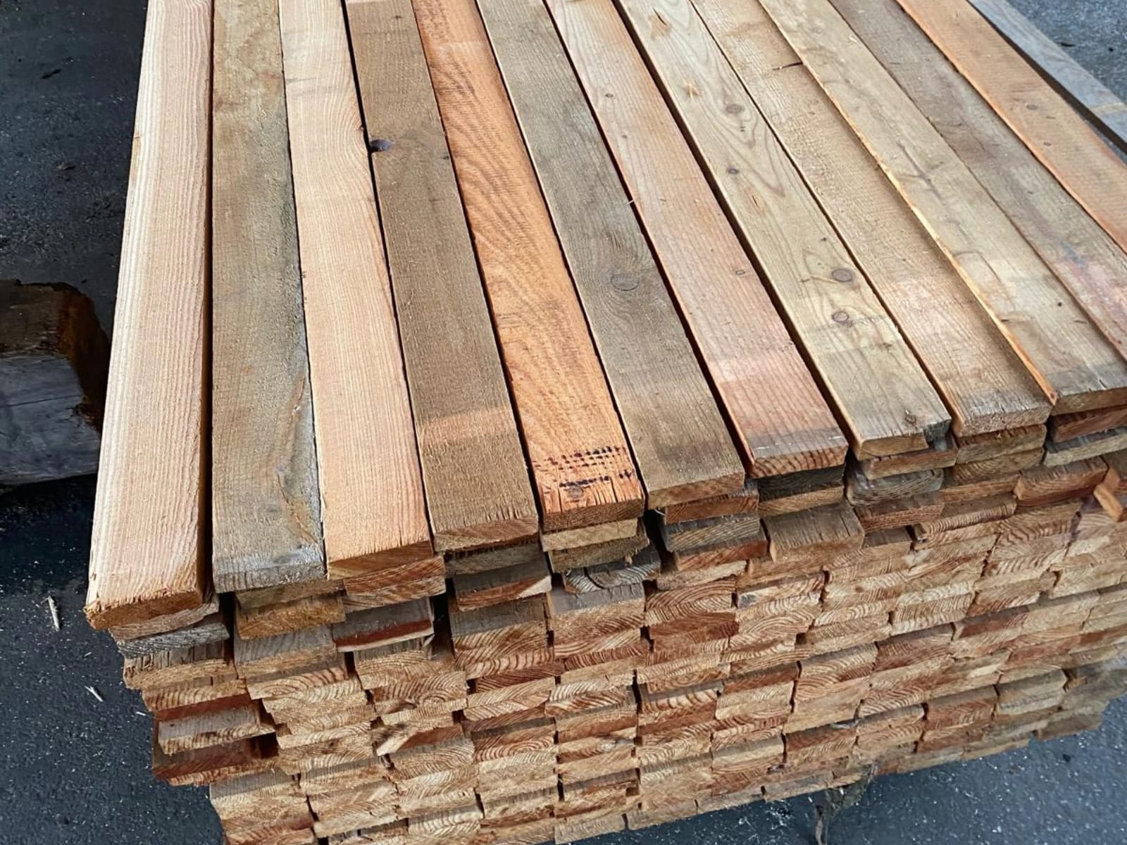 Latten Lärche sägerau 24x80x4000mm